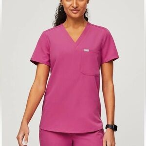 Figs Women’s Scrub Set in Electric Orchid!